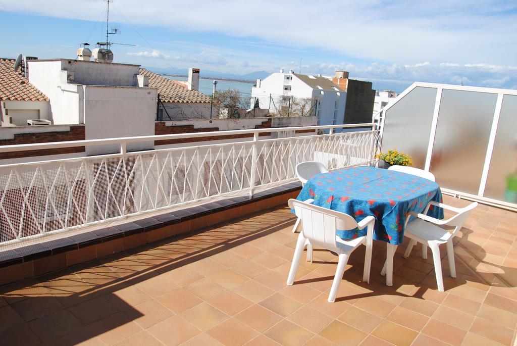 Apart Sylvie Roses Exterior foto