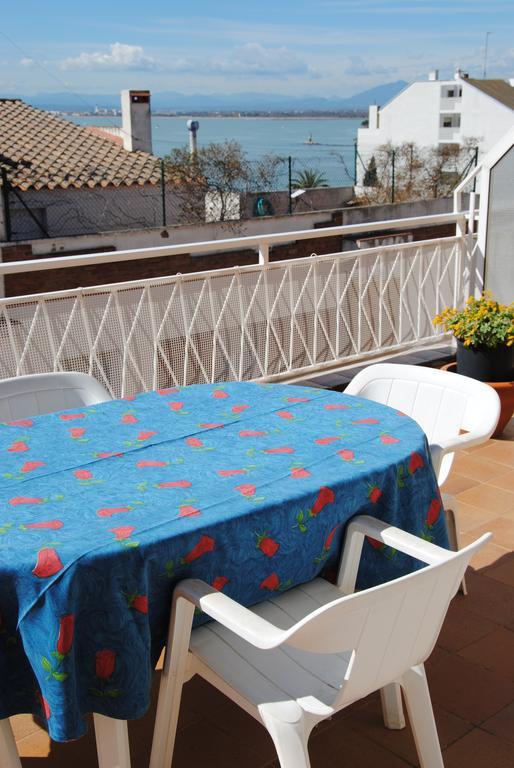 Apart Sylvie Roses Exterior foto